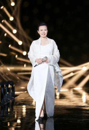龚琳娜《歌手2019》舞台照图片_4