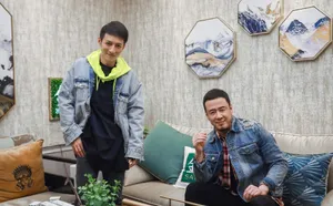 杨坤休闲帅气综艺图片_2