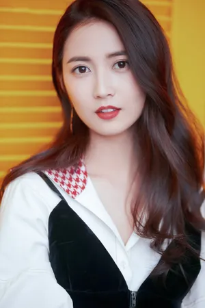 陈钰琪性感秀丽写真图片_1