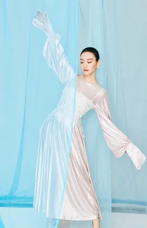 尤靖茹时尚摩登魅力写真大片_2
