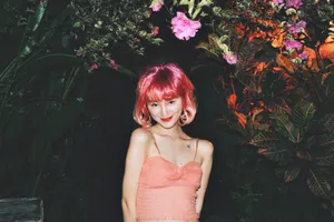 郭晓婷粉色复古质感写真图片_3