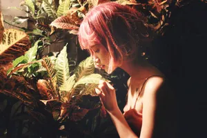 郭晓婷粉色复古质感写真图片_4
