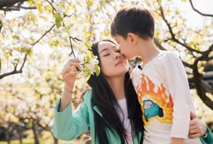 霍思燕春日温婉动人写真图片