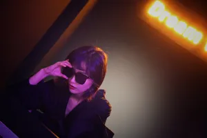 田沅性感朦胧光影写真图片_2