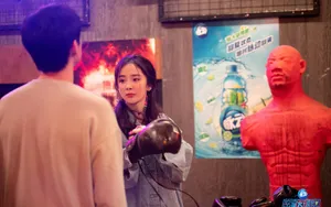 杨幂《密室逃脱》酷甜剧照图片_5