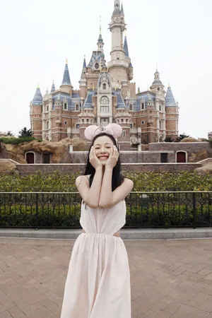 江一燕可爱俏皮写真图片_5