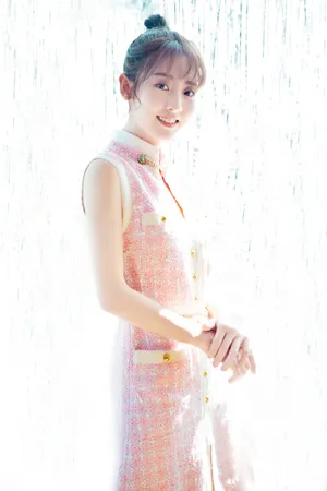 邢菲粉嫩甜美写真图片