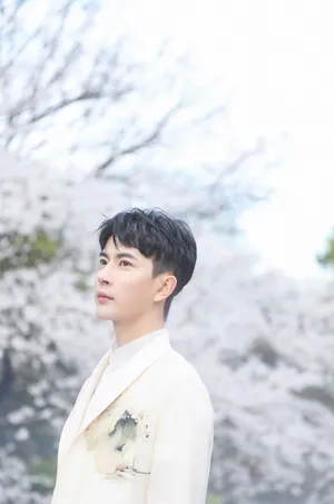 于朦胧儒雅帅气西湖写真图片_4
