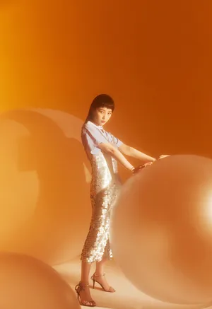 虞书欣性感优雅写真图片