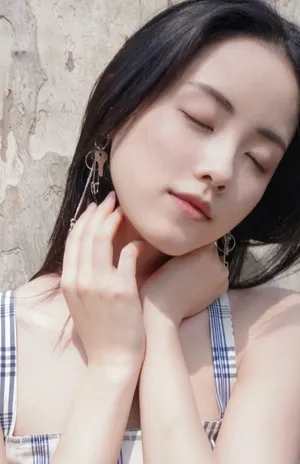 章乐韵性感妩媚迷人写真图片_2