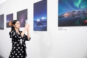 何泓姗性感优雅写真图片_4