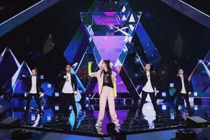 迪丽热巴创造营2019酷炫图片_7