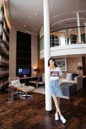 angelababy清新唯美海上写真图片_1