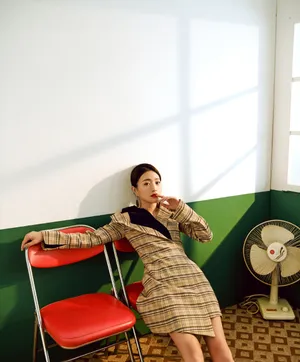 包文婧清新甜美写真图片_1