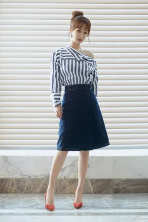 杨紫甜美性感写真图片_7
