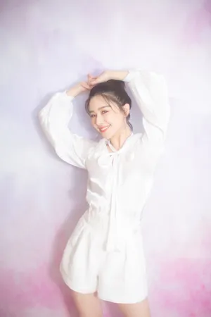 阚清子仙气甜美写真图片