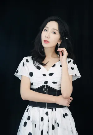 娄艺潇性感靓丽写真图片_2