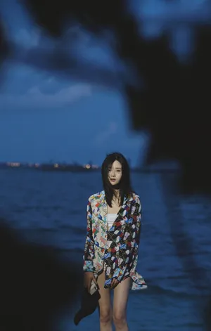 隋雨蒙性感旅拍图片