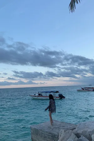 隋雨蒙性感旅拍图片_2