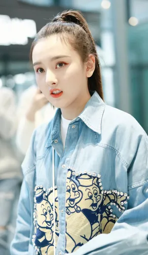 宋祖儿俏皮可爱私服图片_6