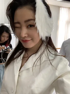 张天爱俏皮可爱自拍图片_3