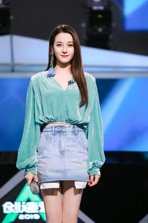 迪丽热巴《创造营2019》甜美剧照图片_4