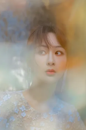 杨紫甜美秀丽光影写真图片_1