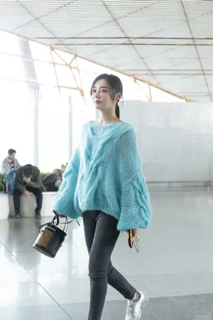 袁姗姗简约小清新写真图片