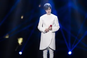 李宇春《经典咏流传》简洁优雅图片_7