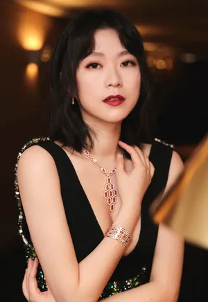 黄璐香港电影金像奖性感图片_5