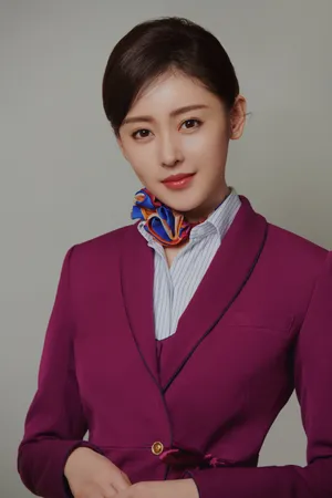 张天爱中国机长性感空姐制服写真图片_5