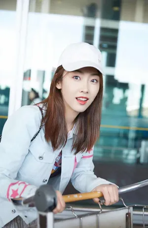 宣璐甜美休闲机场照图片
