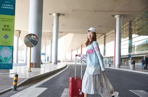宣璐甜美休闲机场照图片