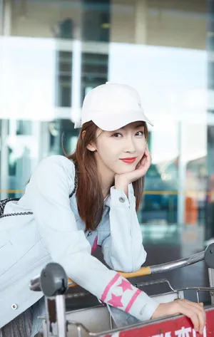 宣璐甜美休闲机场照图片_5