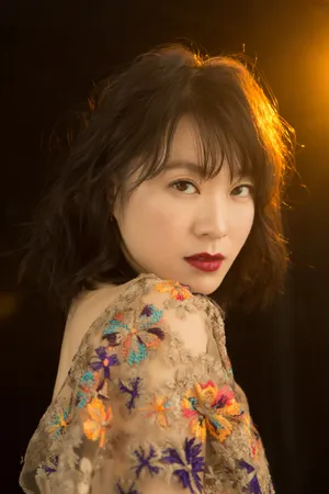 黄璐性感知性写真图片