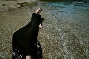 angelababy优雅性感海边写真图片_6