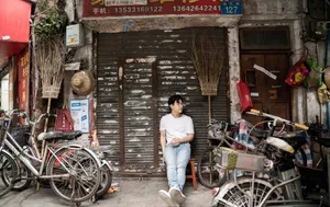 刘宪华休闲帅气街拍图片_5