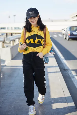 郑湫泓清新唯美街拍图片_3