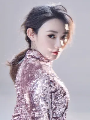 彭小苒性感时尚大片写真图片_8