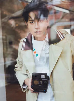 秦俊杰盐系清爽写真图片_2