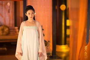 东宫女孩彭小苒高清图片