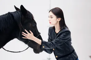 古力娜扎性感动人写真图片