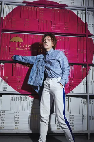 周锐青春帅气写真图片_2
