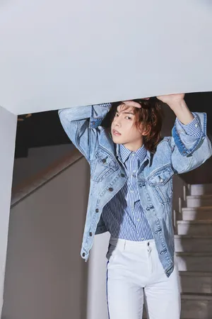 周锐青春帅气写真图片_6