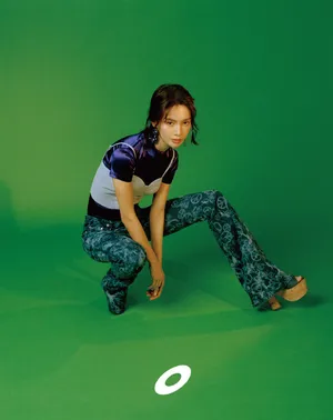 金晨机车风性感大片写真图片_5