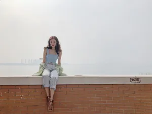 黄一琳清新秀丽自拍图片