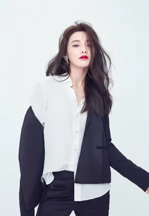 彭小苒率真知性写真图片_5