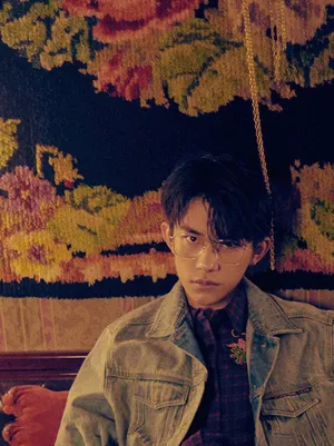 易烊千玺酷帅时尚大片写真图片_6