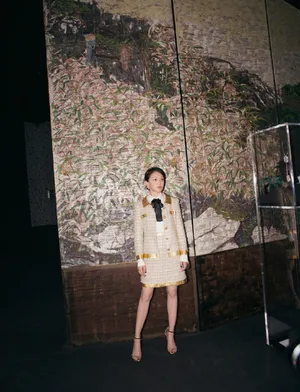 周迅香奈儿展优雅魅力写真图片
