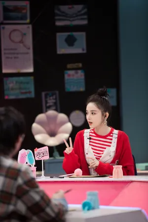 古力娜扎《喜欢你我也是》甜美图片_4
